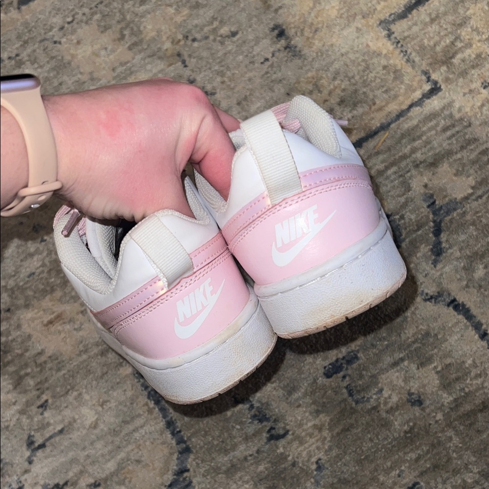 Nike Women's Pink and White Sneakers - Picture 3 of 4